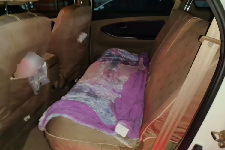 Used JMC Yusheng S350 2011 2.4T Two-Wheel-Drive Luxury 5-Seater Left Rear Seat