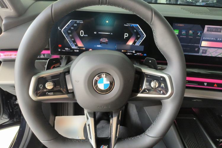 Used BMW 5 Series 2025 525Li M Sport Package Steering Wheel