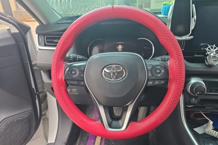 Used Toyota RAV4 2022 2.0L CVT Two-Wheel Drive Fashion Edition Steering Wheel