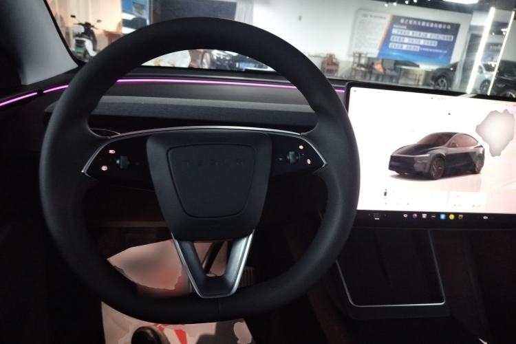 Used Tesla Model Y 2025 Rear-Wheel-Drive Version