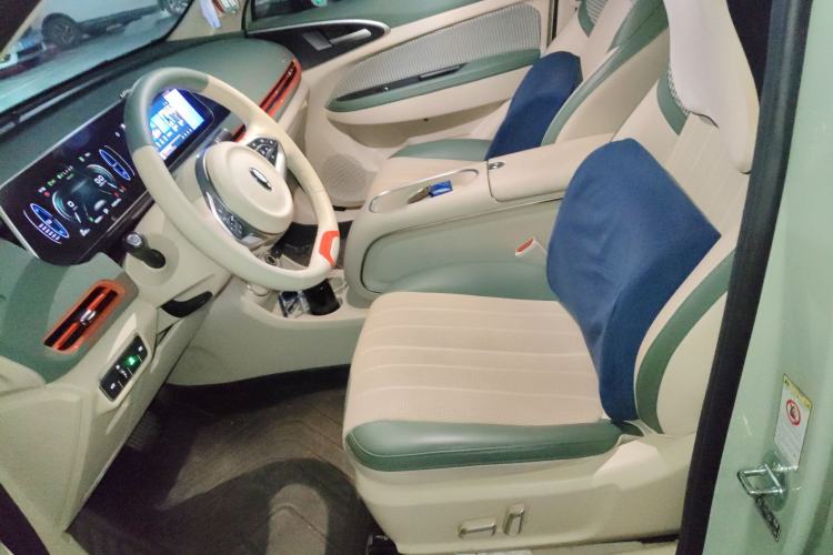 Used ORA Good Cat 2023 401 km Standard Range Premium Version Lithium Iron Phosphate