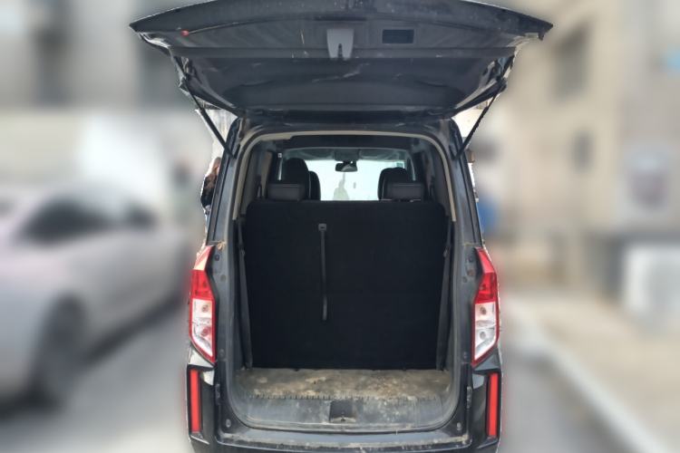 Used Wuling Hongguang PLUS 2019 1.5T Manual Comfort Version 7 Seats Trunk