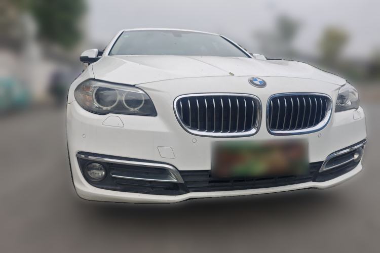 Used BMW 5 Series 2015 520i Elegant Edition

