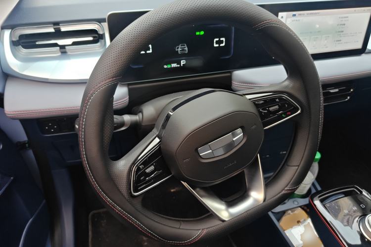 Used Geometry E Firefly 2022 401 km Linglong Tiger 4 Seats
