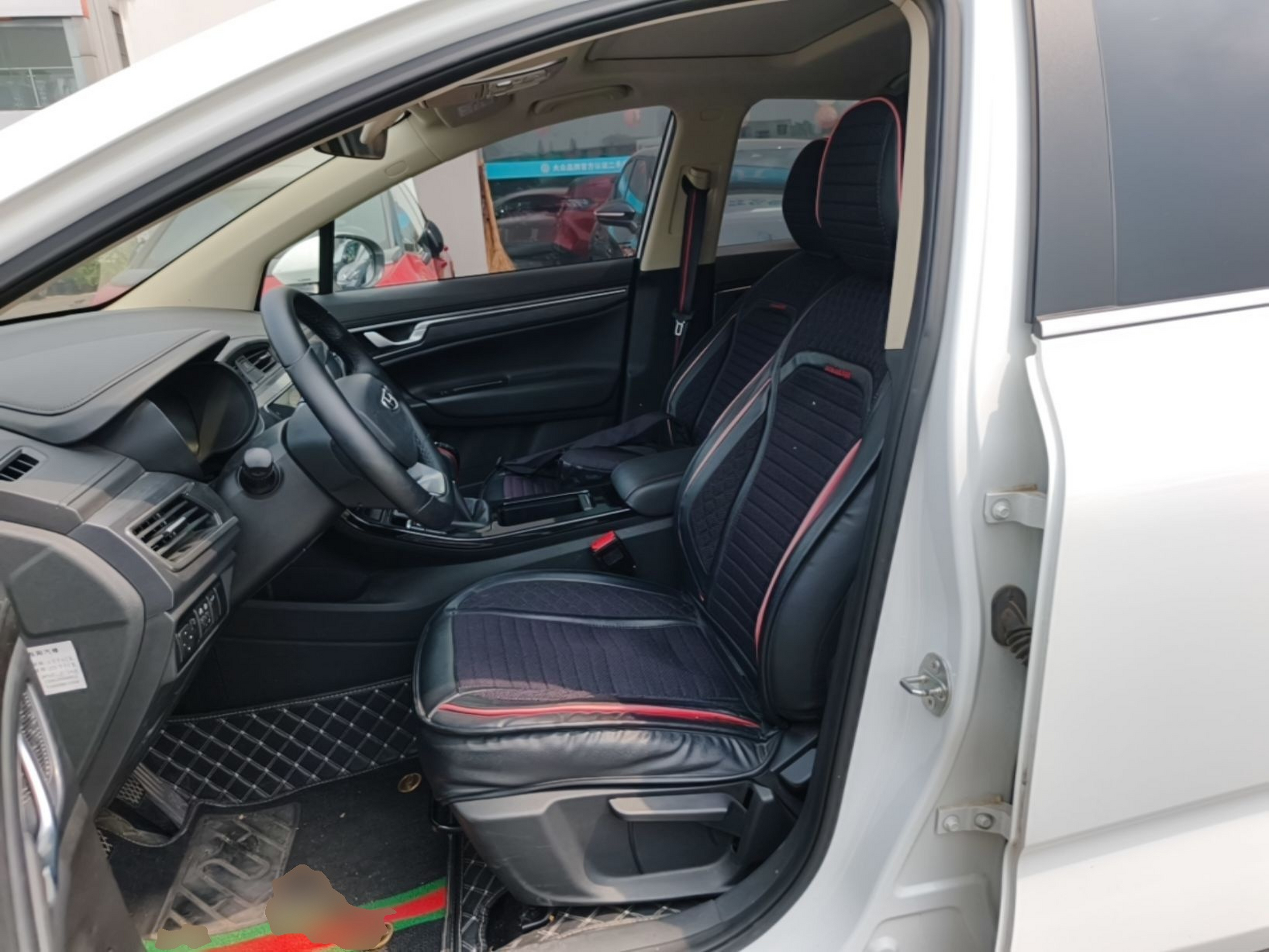 Avant de la voiture