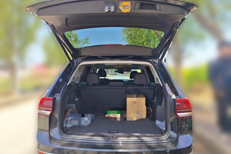 Used Volkswagen Teramont 2017 530 V6 Four-Wheel Drive Luxury Edition Trunk