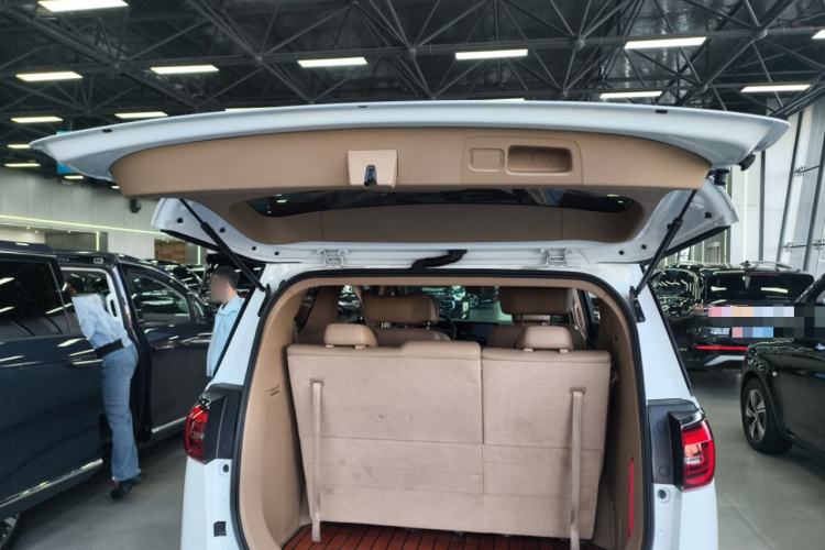 Used Buick GL8 2021 ES Land Cruiser 653T Luxury Edition
