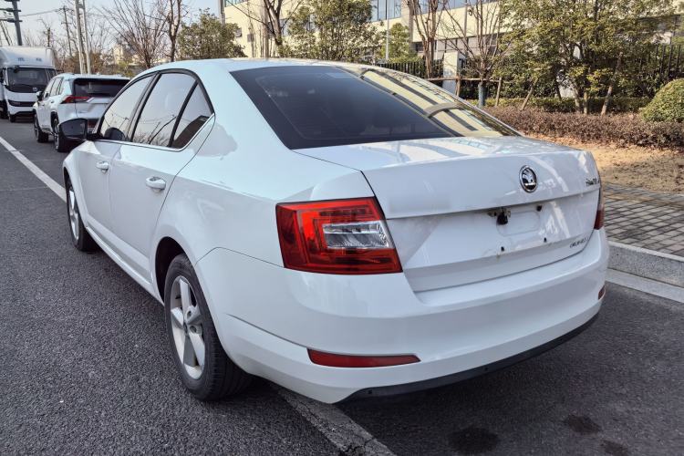 Used Skoda Octavia 2015 1.6L Automatic Yijie Edition
