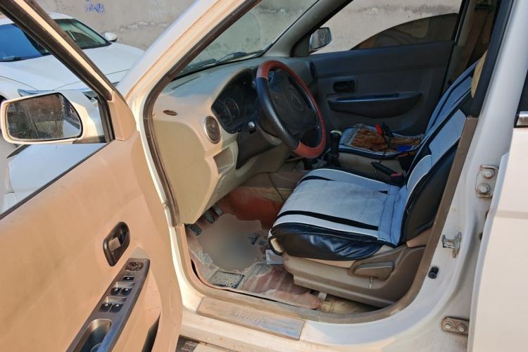 Used Wuling Hongguang 2014 1.2L Standard Model China IV
