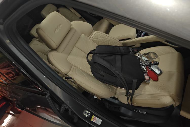 Used Formula Leopard Leopard 5 2023 Explore Edition