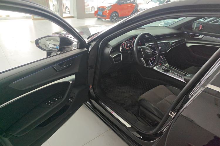 Used Audi A6L 2022 40 TFSI Luxury Dynamic Model
