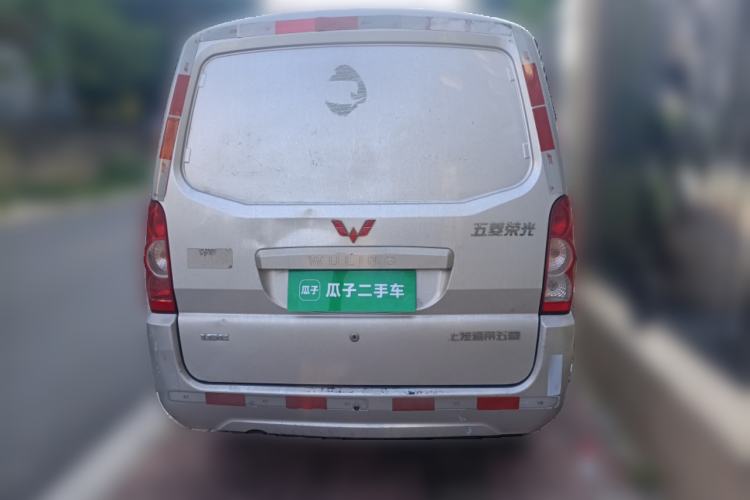 Used Wuling Rongguang 2014 1.5L S Base Version
