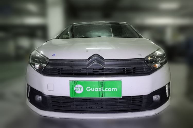 Used Citroen C4 Sega 2016 1.6L Manual Luxury Model
