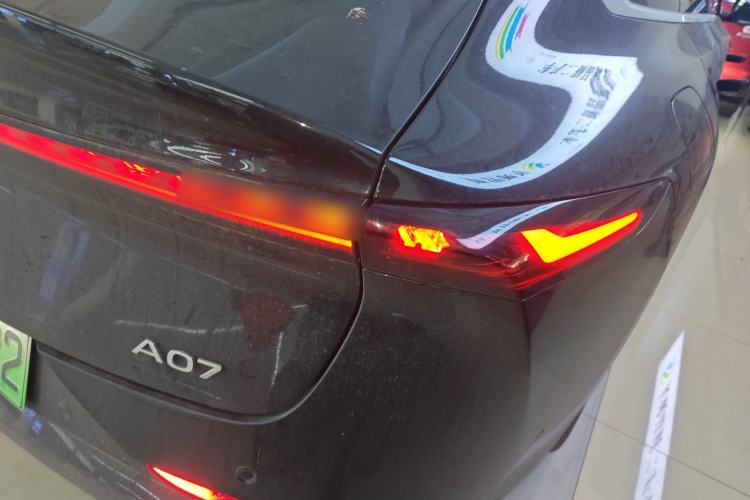 Used CHANGAN NEVO A07 2025 All-Electric "True Fragrance" Edition 710-Mile Long-Range Version Right Rear Taillight