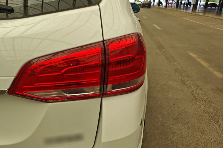 Used Haval H6 2018 Blue Label Sport Edition 1.5T Manual Two-Wheel Drive Elite Model Right Rear Taillight