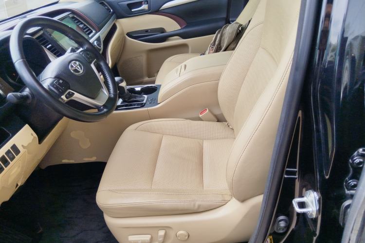 Used Toyota Highlander 2017 2.0T Four-Wheel Drive Luxury Edition 7 Seats Left Front Seat