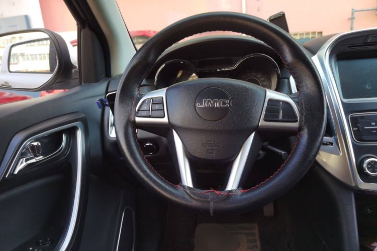 Used JMC Yuhu 5 2019 2.0T Diesel Manual 4x4 Advanced Version China VI Standard Long Wheelbase
