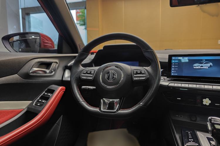 Used MG 5 2021 Revised 300TGI DCT Qingshè Luxurious Enjoyment Edition