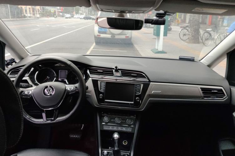 Used Volkswagen Touran 2021 Touran L 280TSI DSG Comfort Edition 7 Seats