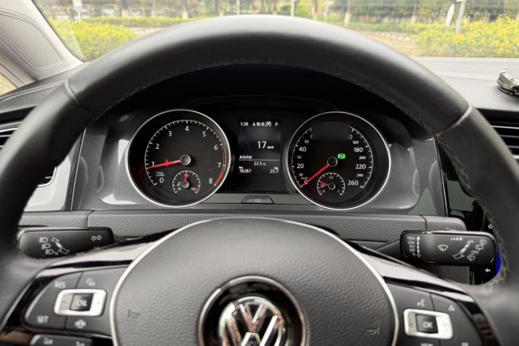 Used Volkswagen Golf 2019 280TSI DSG Comfort Version China V Standard Interior 3