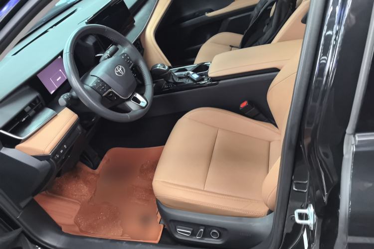 Used Toyota Camry 2024 Dual-Motor 2.0 HGVP Luxury Edition Left Front Seat