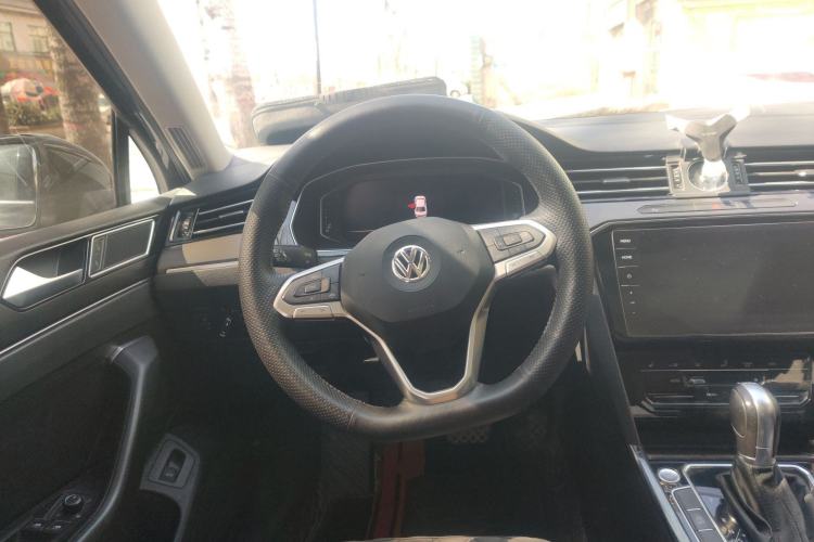 Used Volkswagen Magotan 2020 330TSI DSG Luxury Edition Steering Wheel