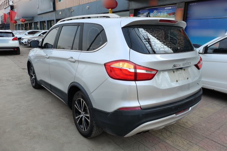 Used SWM X7 2016 1.8L Manual Luxury Edition 7 Seats
