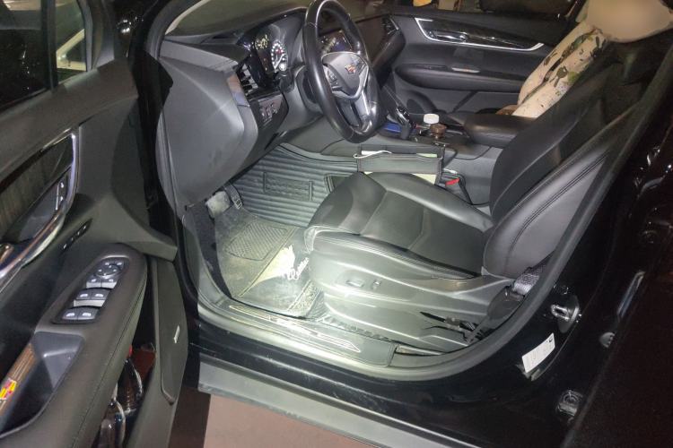 Used Cadillac XT5 2018 25T Luxury Model