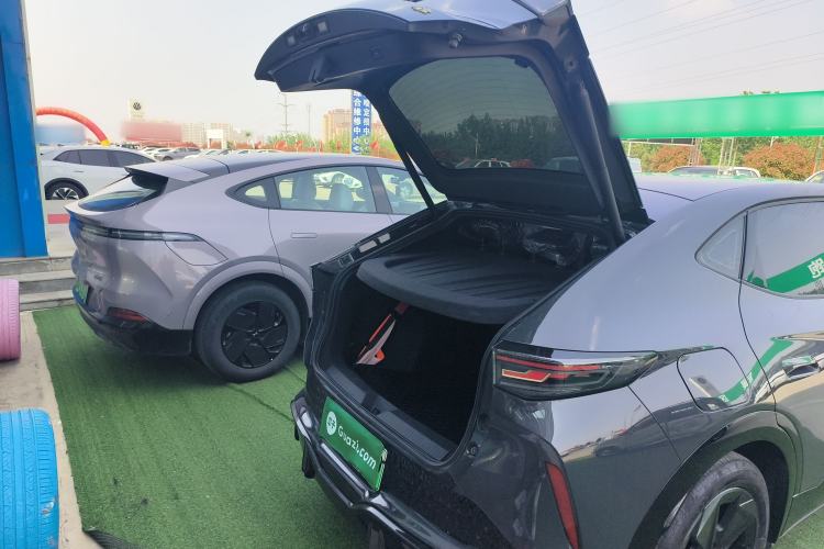 Used Volkswagen ID.UNYX 2024 Pro Long-Range Version