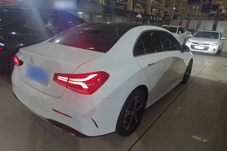 Used Mercedes-Benz A-Class 2022 Revised Version A 200 L Sport Sedan Fashionable Style