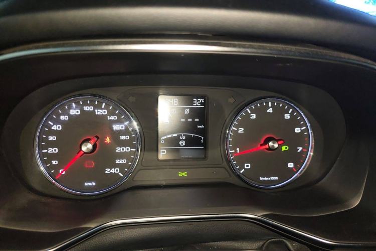 Used Roewe RX8 2019 30T Two-Wheel Drive Supreme Flagship Edition
