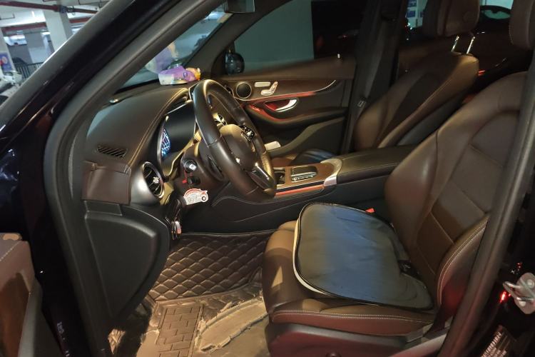 Used Mercedes-Benz GLC 2020 GLC 300 L 4MATIC Dynamic Edition Left Front Seat