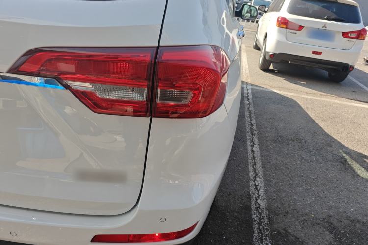 Used Haval M6 2018 Revised Version 1.5T DCT Two-Wheel Drive Elite Edition