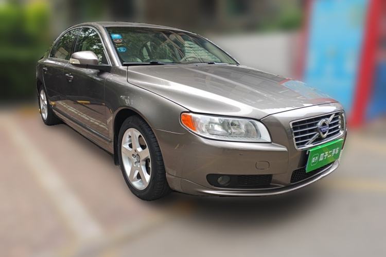 Used Volvo S80L 2011 2.0T Zhiya Edition

