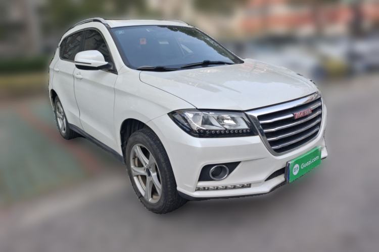Used Haval H2 2018 Chuanxiang Edition Red Badge 1.5T Manual Two-Wheel Drive Fashionable Model Front Right 45 Deg