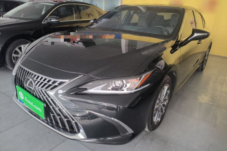 Used Lexus ES 2023 200 Excellence Edition