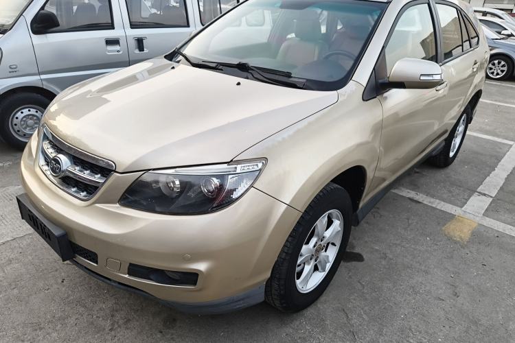 Used BYD S6 2013 Platinum Edition 2.4L Automatic Luxury Model
