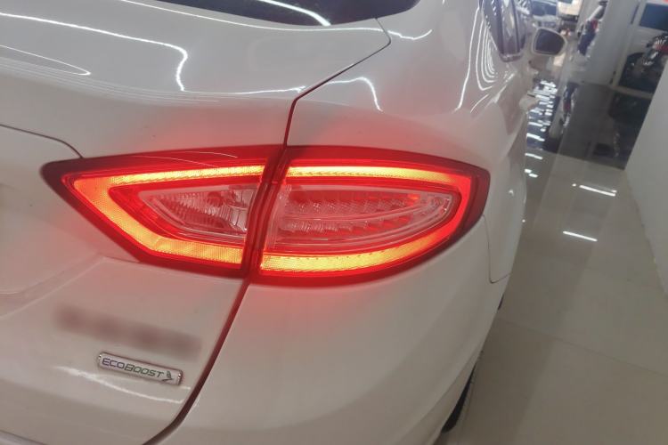 Used Ford Mondeo 2013 2.0L GTDi 200 Luxury Model
