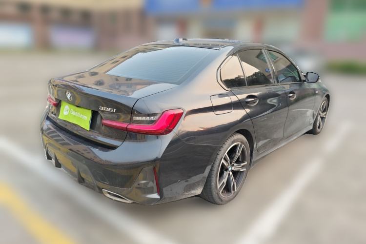 Used BMW 3 Series 2024 325i M Sport Package Rear Right 45 Deg