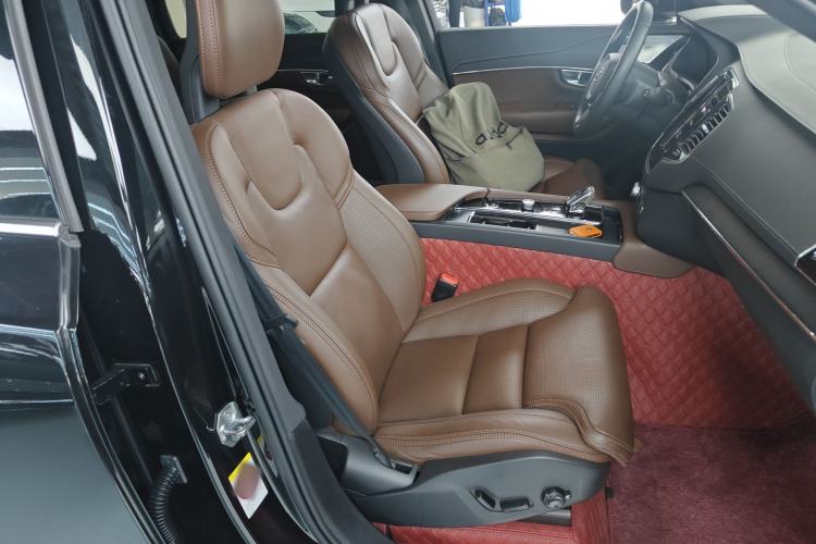 Used Volvo XC90 New Energy 2022 E-Drive Hybrid T8 Luxury Flagship 7-Seater Right Front Seat