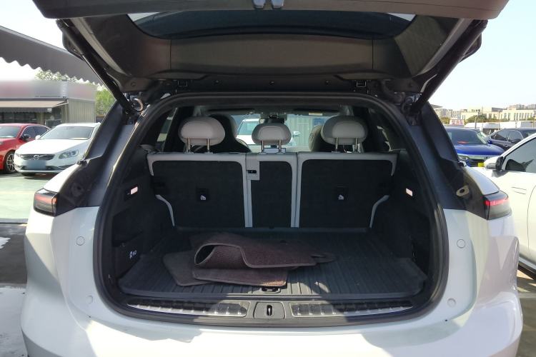 Used Nio ES6 2024 75 kWh Trunk