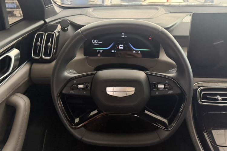 Used Geely Auto FX11 2025 4th Generation 1.5TD DCT – The Start