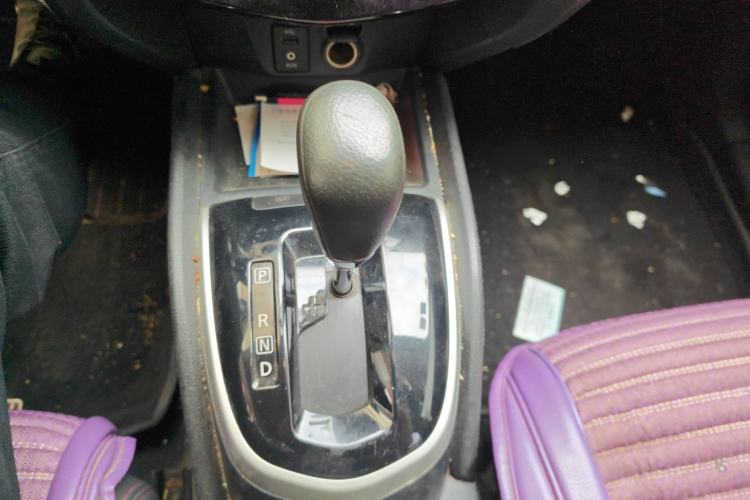 Used Nissan Qashqai 2016 1.2T CVT Fashion Edition Gear Lever