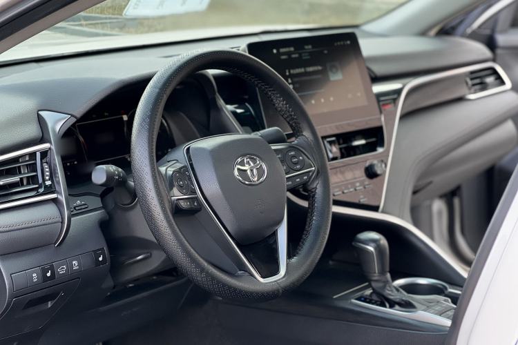 Used Toyota Camry 2021 2.5G Luxury Edition
