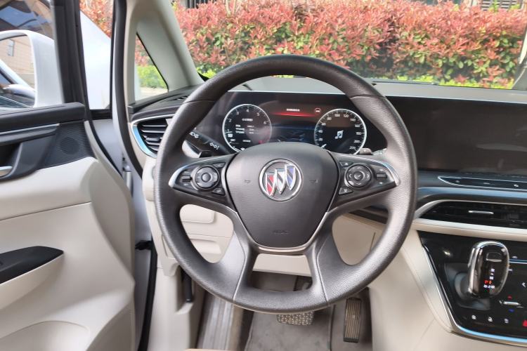 Used Buick GL8 2022 ES Landtrek 653T Luxury Edition Steering Wheel