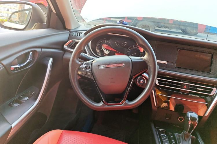 Used Venucia T90 2020 2.0L CVT Joyride Edition