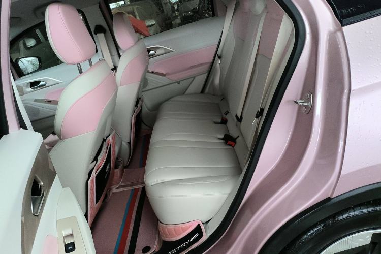 Used Geometry E Firefly 2023 401 km Super-Liked Special Edition 5 Seats
