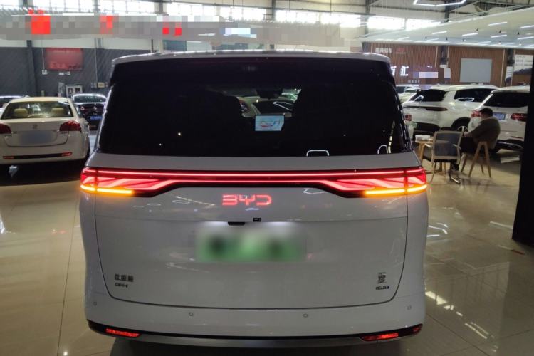 Used BYD Xia 2025 DM-i 1.5T 180km Beyond Edition
