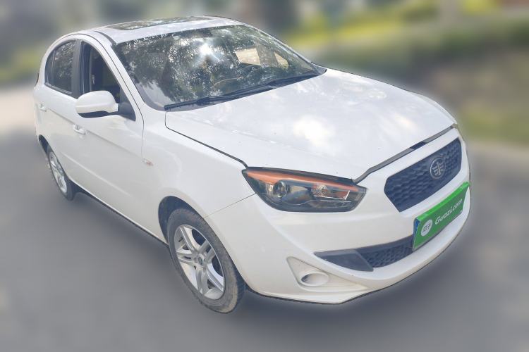 Used Oley Oley 2014 Hatchback 1.5L Manual Luxury Model
