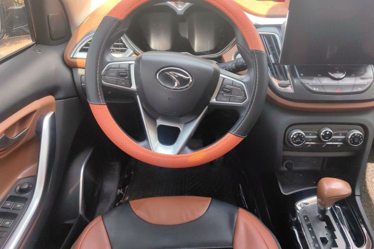 Used Soueast DX7 2017 1.5T Automatic Glory Edition
